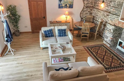 Lynton Apartment | Baronet's Quarters