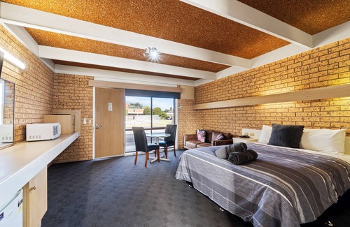 Colac Hotel | Baronga Motor Inn