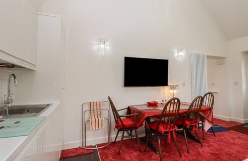 Herne Bay Cottage | BARON’S MEWS, pet friendly, country holiday cottage in Herne Bay