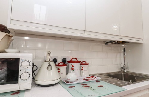 Herne Bay Cottage | BARON’S MEWS, pet friendly, country holiday cottage in Herne Bay