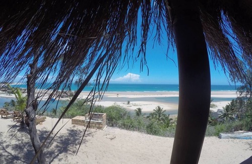 Inhambane House | Barra Beach - Stunning sea view, charming beach house - 4x4