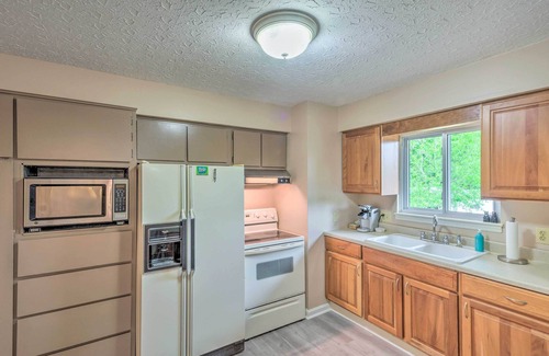 Scottsville House | Barren River Lake Home w/Boat Dock + Grill!