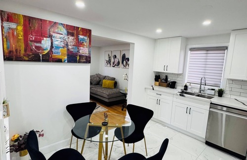 Barrie House | Barrie Family Getaway 3BR