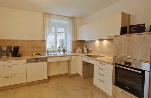 Nennslingen Apartment | Barrierefreie Ferienwohnung mit großer Terrasse