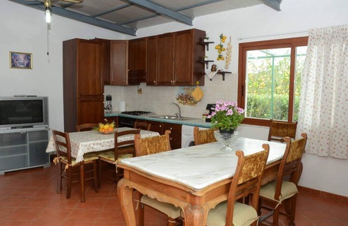 Contrada Pistavecchia 2 Condo | barrio blanco residance