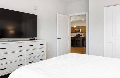 Wayne Apartment | Barsala l Chic 1BD Near B&O Trail in Avon/Brownsburg!