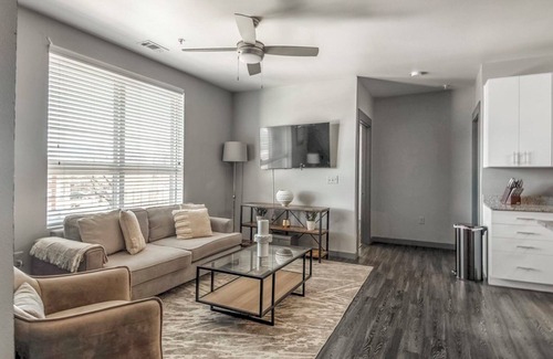 University District Apartment | Barsala l Designer 4BD Stay with Downtown Access