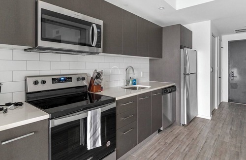 Riverwalk Fort Lauderdale Apartment | Barsala l Gorgeous 1BD w/pool, fitness center