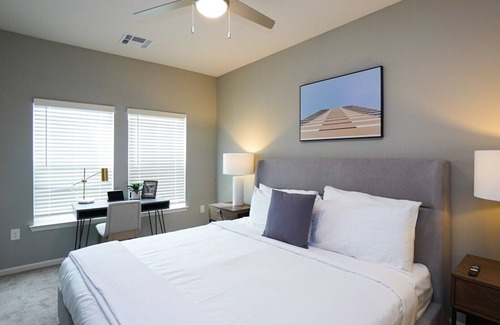 University Place Apartment | Barsala l Gorgeous 2BD, miles from Uptown Charlotte