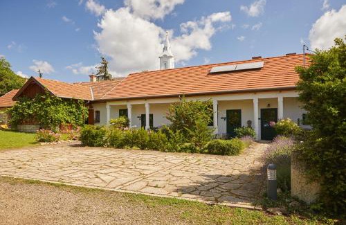 Mad House | Barta Pince Vendégház Mád