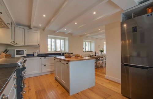 West Down House | Barton Farm - Four Bedroom House, Sleeps 8