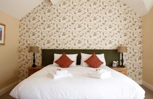 Lychpit Bed & Breakfast | Barton's Mill