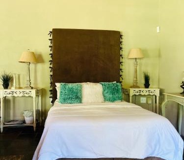 Magaliesberg House | Bartons folly rose guesthouse