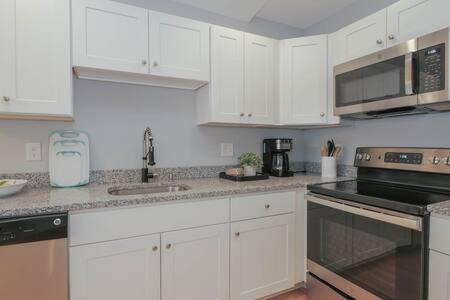 Atlantic City House | Bartram Dream House II - Bartram Beach Retreat
