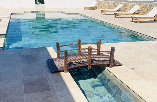 Les Pennes-Mirabeau Villa | Bas de Villa Avec Piscine Balinaise et Pool House de 200m2!