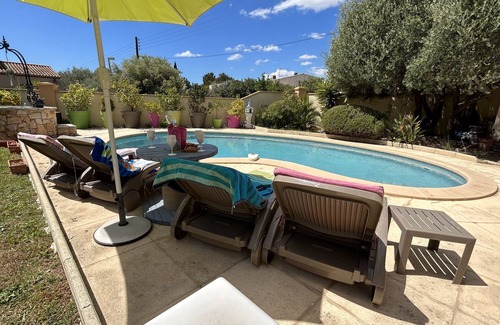 Chateau Gombert House | Bas de Villa - Marseille Château Gombert Avec Extérieur: Terrasse/jardin/piscine