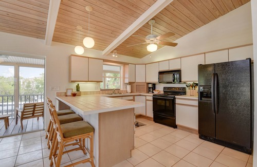 Cutthroat Harbor Estates House | Base Camp - Boaters welcome! Cudjoe Key