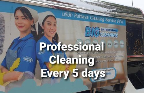 Pattaya Bay Apartment | BASE Central PATTAYA Long Balcony King-Bed with Infinity Pool & Free Netflix!