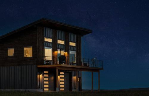 Driggs House | Basecamp Stays: Teton Views Huge Deck Stargazing