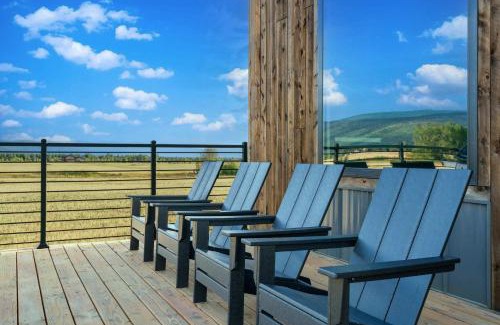 Driggs House | Basecamp Stays: Teton Views Huge Deck Stargazing
