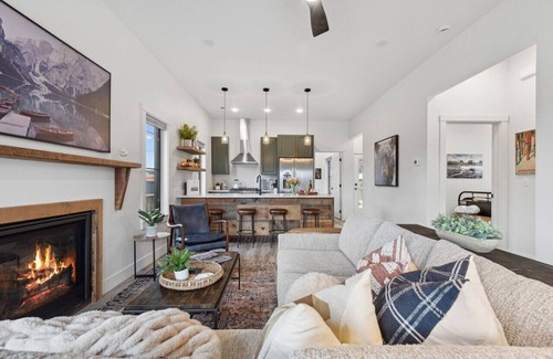 Riverfront House | *Basecamp: The Blue Bungalow*