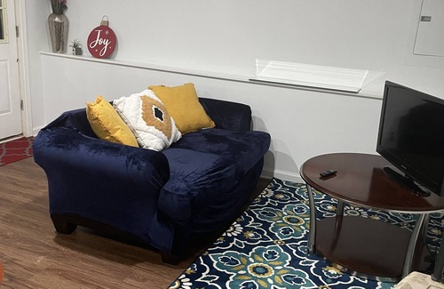 Lawrenceville House | Basement Apartment with Bedroom kitchen living room & full Bathroom