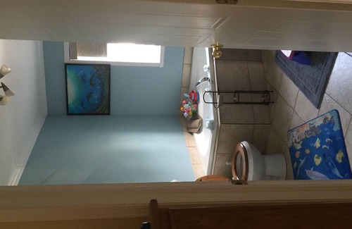 L'Ile-Perrot House | Basement or Cozy 1-3 rooms available
