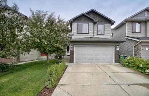 Cranston House | Basement Suite in Calgary - Short Drive to Banff