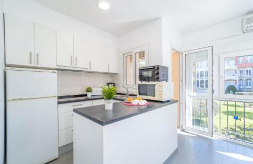 Empuriabrava Apartment | Basic Comfort Apartment Gran Reserva 0074