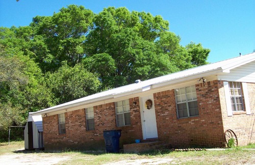 Panama City House | Basic In town Apartment 15 minutes from the Beach