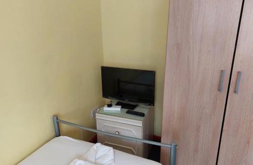 Basildon House | Basildon House of Muralist