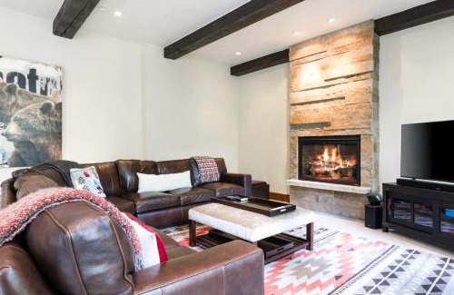 Innsbruck Meadows House | Basingdale Hollow - For 10