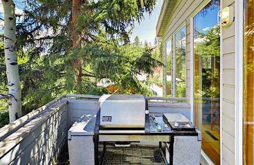 Intermountain House | Basingdale Pine