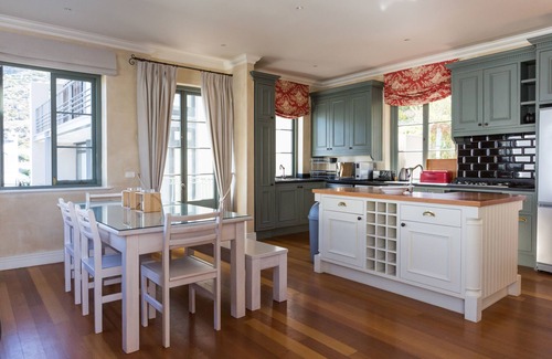 Kalk Bay Apartment | Bask in the Beauty of Kalk Bay from a Chateauesque Townhouse