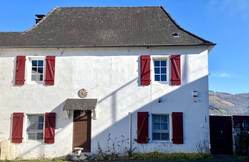Idaux-Mendy House | BASQUE COUNTRY 3* Mendy fronton house. Ideal for a family. 5 pers max.