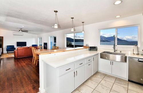 Clear Lake House | Bass Alley Bungalow | A Wine Country Escape