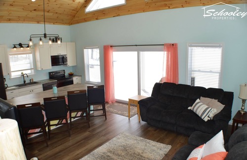 Vestaburg House | Bass Lake Cottage!