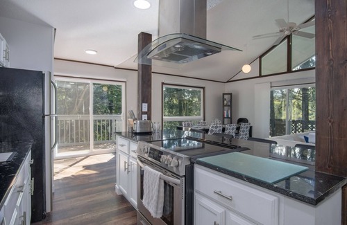 Pisgah Forest House | Bass Lake Retreat | 3 Bed, 2 Bath