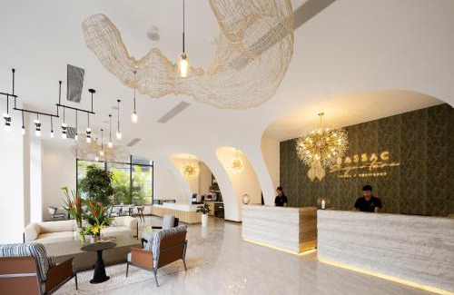 Chamkar Mon Hotel | Bassac Signature Hotel & Residence