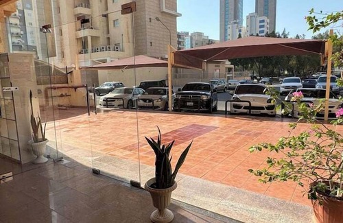 Salmiya Apartment | Basser 6
