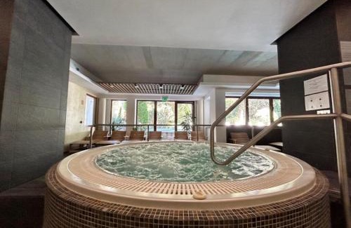 Sarvar Hotel | Bassiana Hotel és Étterem