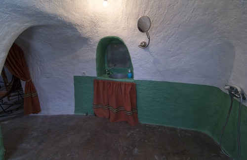 Baza House | BASTI CAVE 5