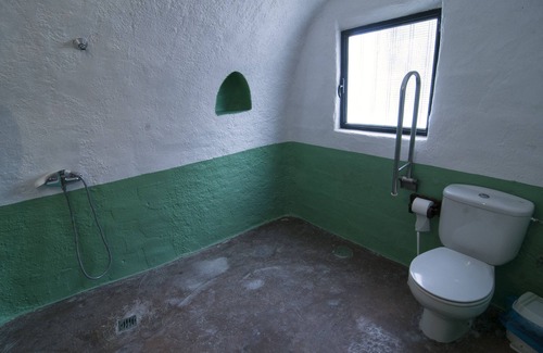 Baza House | BASTI CAVE 5