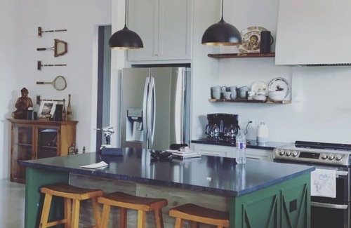 Bastrop House | Bastrop/Smithville New Cute Modern Country HomenRemote and Quiet
