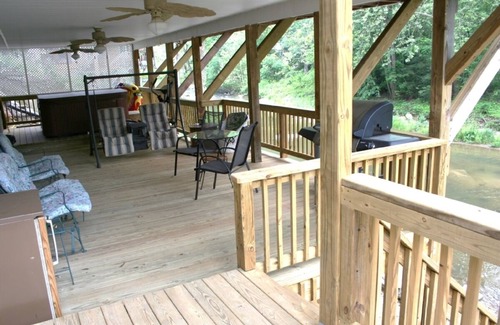 Bat Cave Cottage | Bat Cave River Rental NC