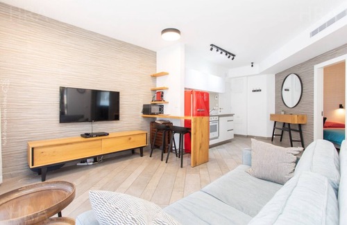 Haifa House | Bat Galim Haifa Luxury Modern Apartment Balcony Close to THE Beach Lovely View