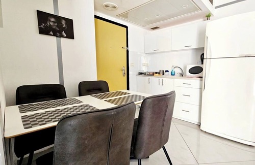 Bat Yam Apartment | Bat Yam CenternFree parking!n Leonardo building.