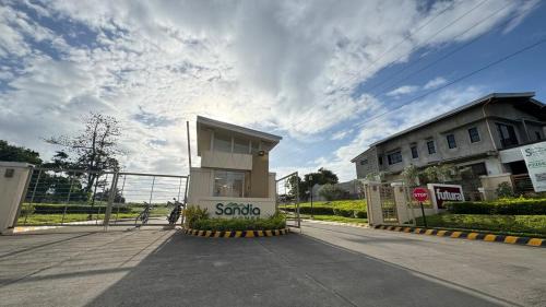 Tanauan City House | Batangas Bliss Cozy Home