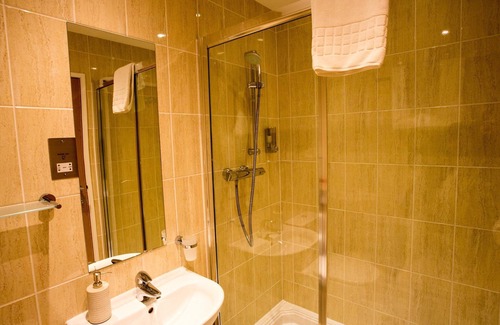 Chard Bed & Breakfast | Bath House Hotel