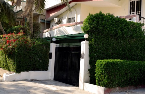 Karachi House | BATH ISLAND GUESTHOUSES KARACHI